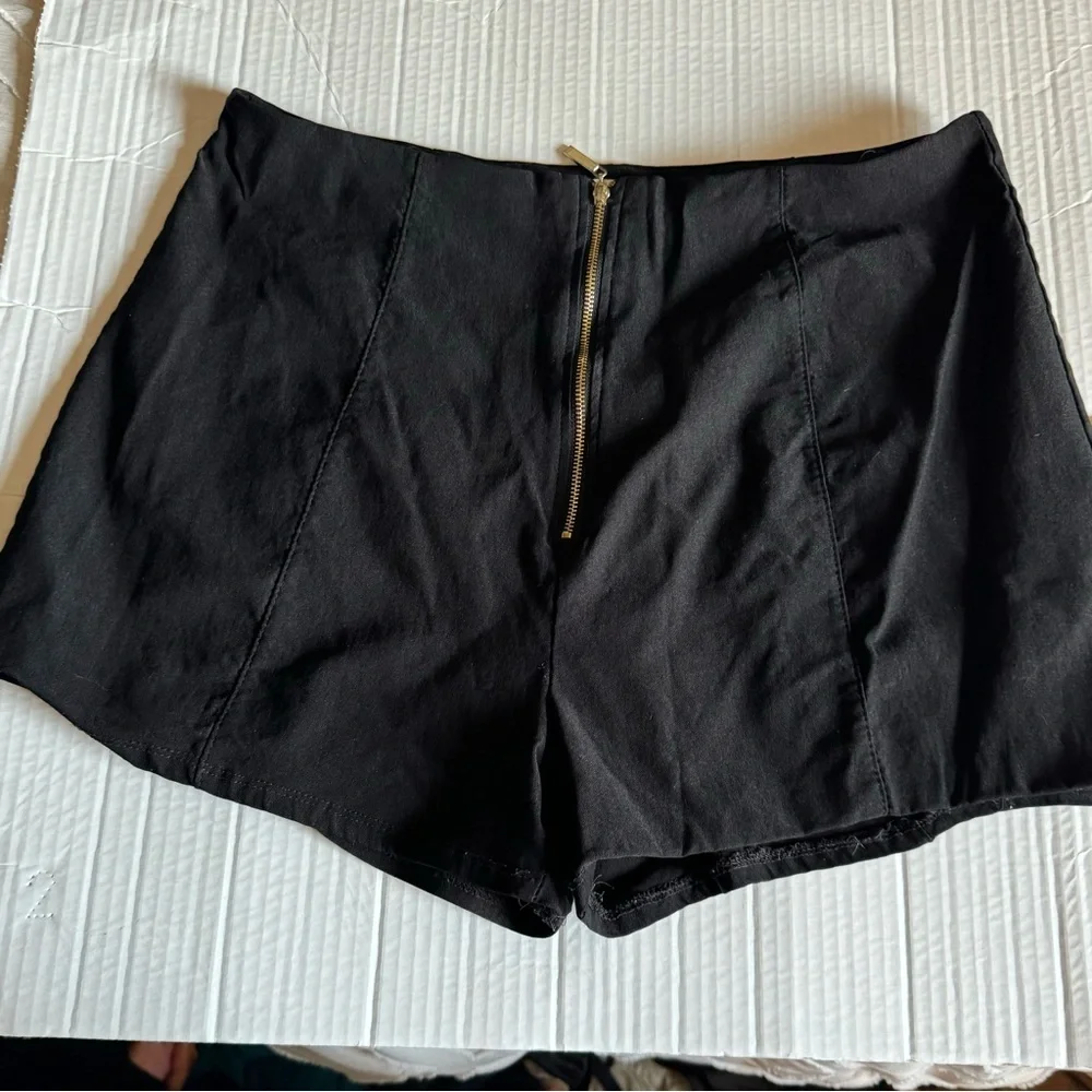 Plus gold zip front short - Picture 1 of 5